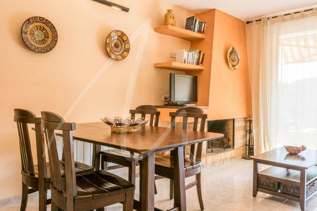 TV a/nebo společenská místnost v ubytování Antora C by SeaMount Rentals