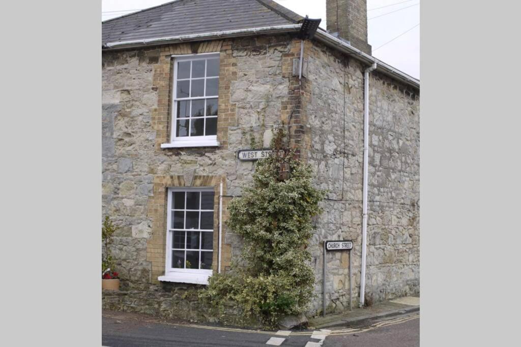 Zephyr Cottage, Seaview