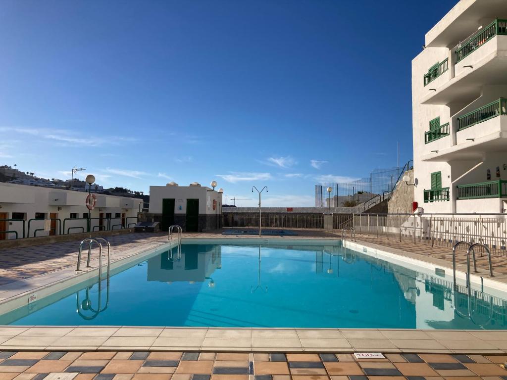 Bazén v ubytování Carolina Apt 6 Gran Canaria nebo v jeho okolí