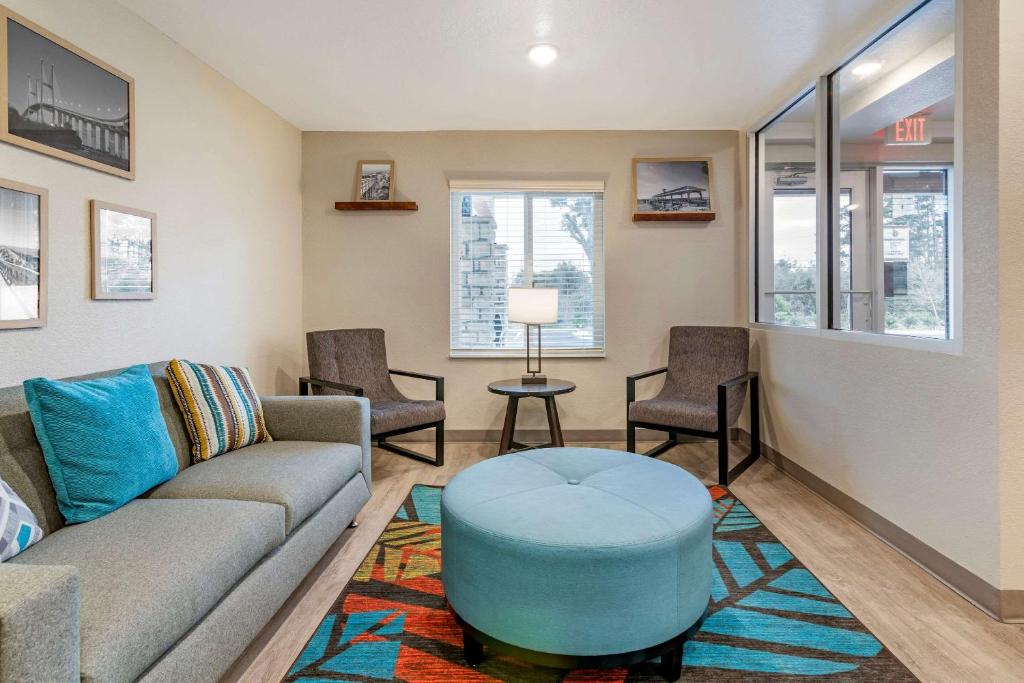 WoodSpring Suites Brunswick photo