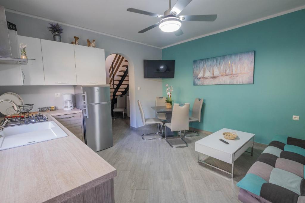 Postel nebo postele na pokoji v ubytování Apartmani Villa Mila