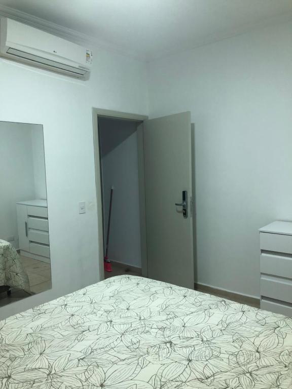  Casa de villagio com piscina- 70 metros da praia
