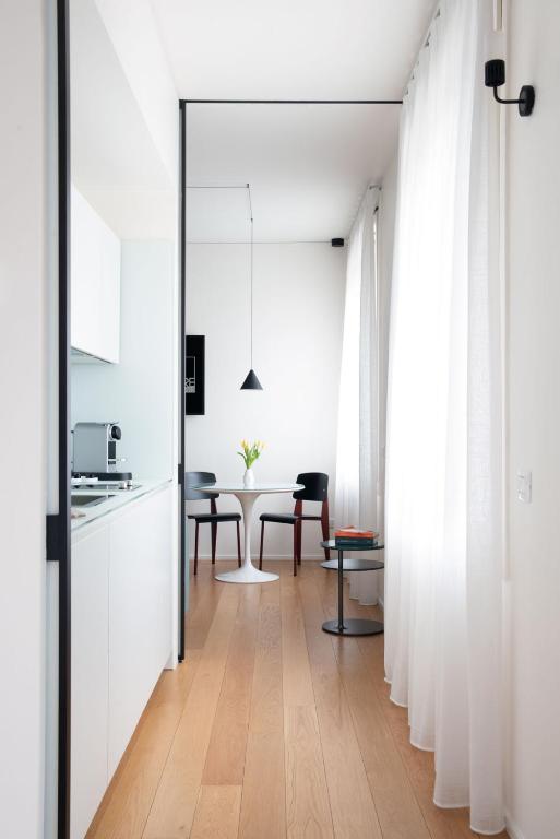 BMORE Duomo - Luxury Apartments near Duomo - Resim 20