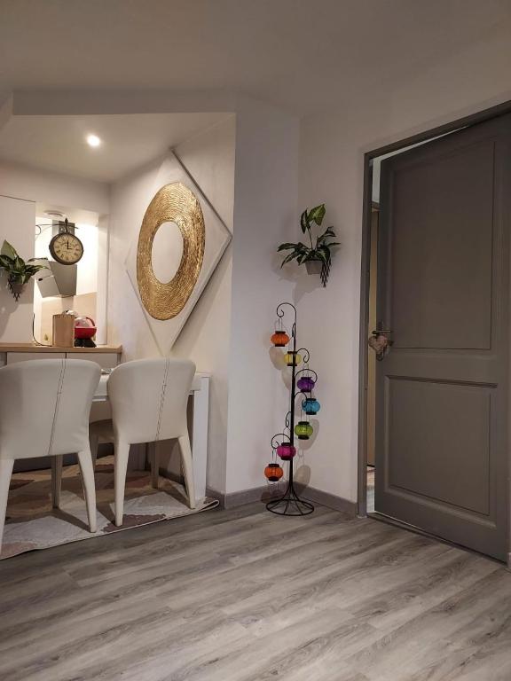 Residence du Vieux Chateau jardin & parking gratuit – photo 14