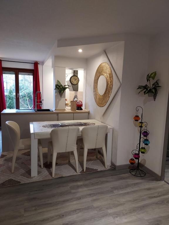 Residence du Vieux Chateau jardin & parking gratuit – photo 13