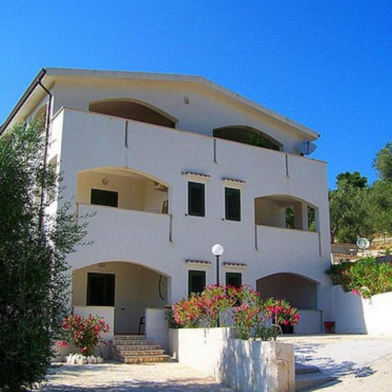 Villa Rinaldi apartment - Two-Bedroom House
