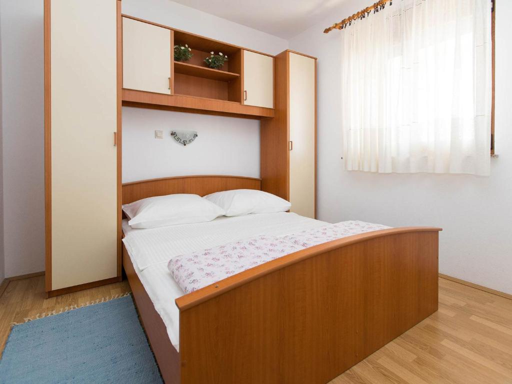 Posteľ alebo postele v izbe v ubytovaní Apartment Nikol-3 by Interhome