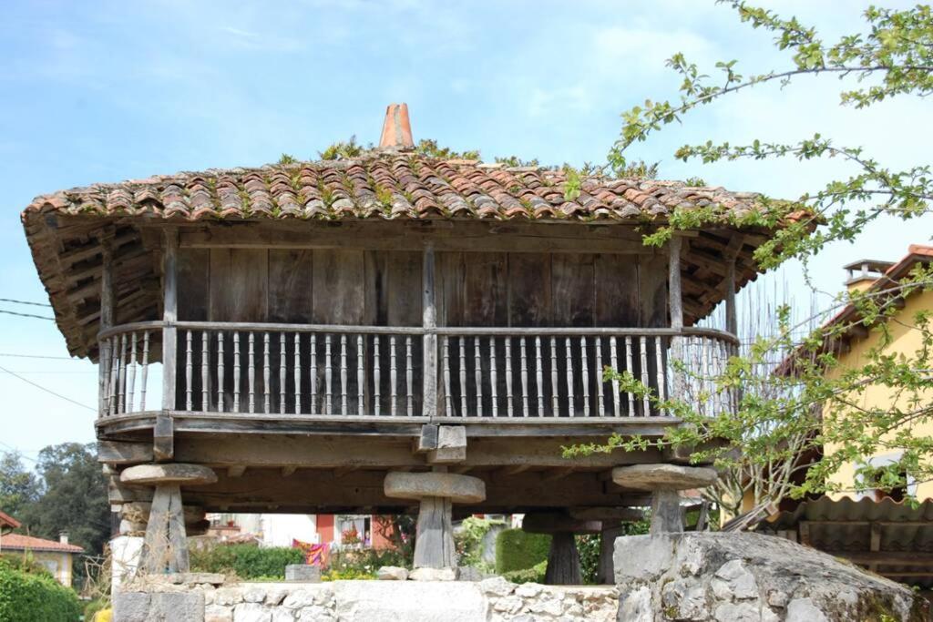 A balcony or terrace at Gestiona2R - Casa rural Matias Mar y Montaña ideal Familias