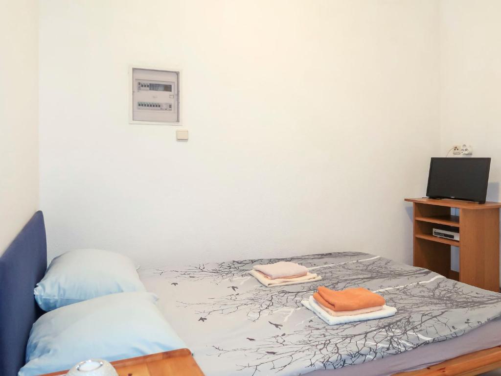 Posteľ alebo postele v izbe v ubytovaní Apartment Golic-1 by Interhome