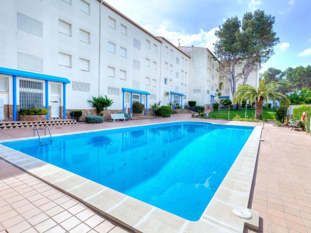 Bazén v ubytovaní Apartment Residencial Magda Park by Interhome alebo v jeho blízkosti