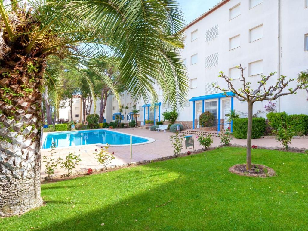Bazén v ubytovaní Apartment Residencial Magda Park by Interhome alebo v jeho blízkosti