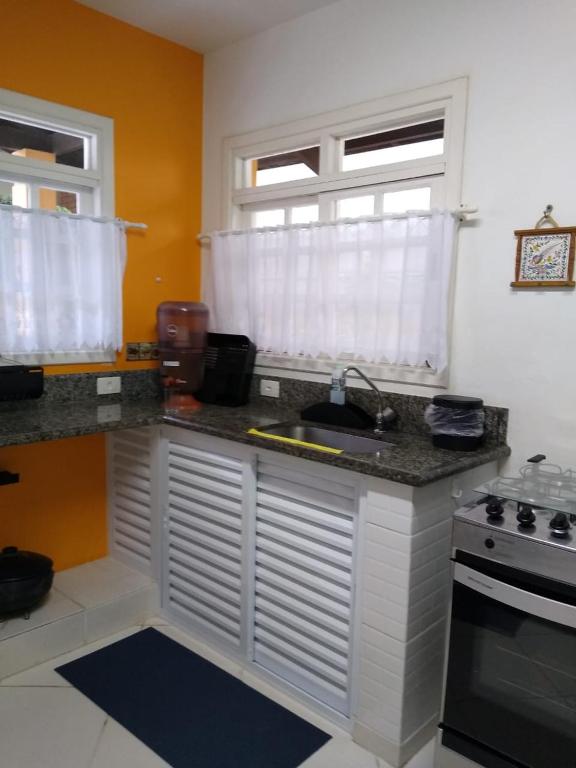  Casa em Condomínio Bertioga