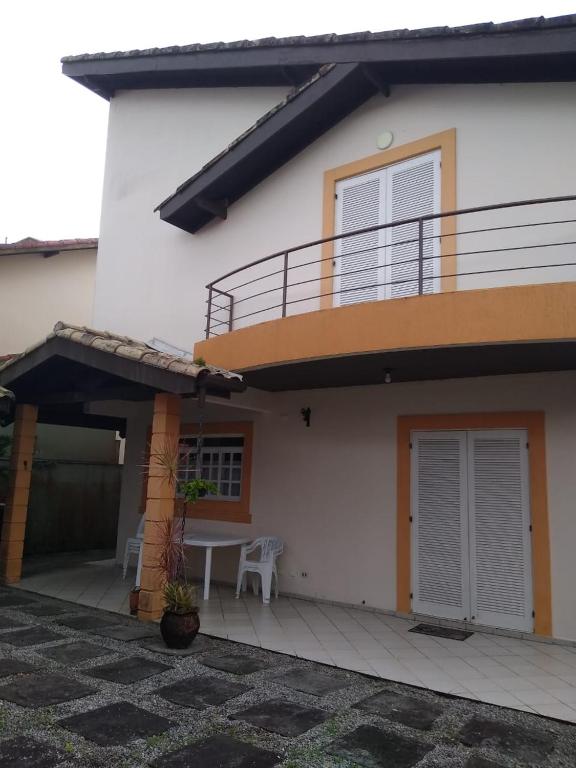  Casa em Condomínio Bertioga