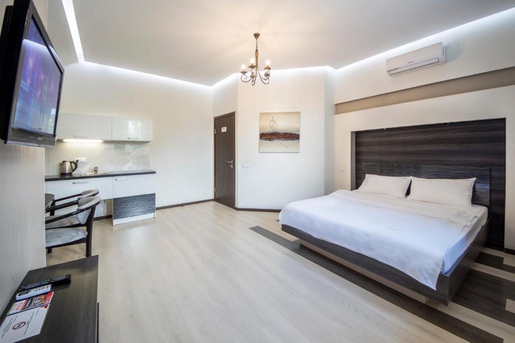 DayFlat Apartments Maidan Area - Modern Design Apartment - Mykhailivs'ka St, 24V