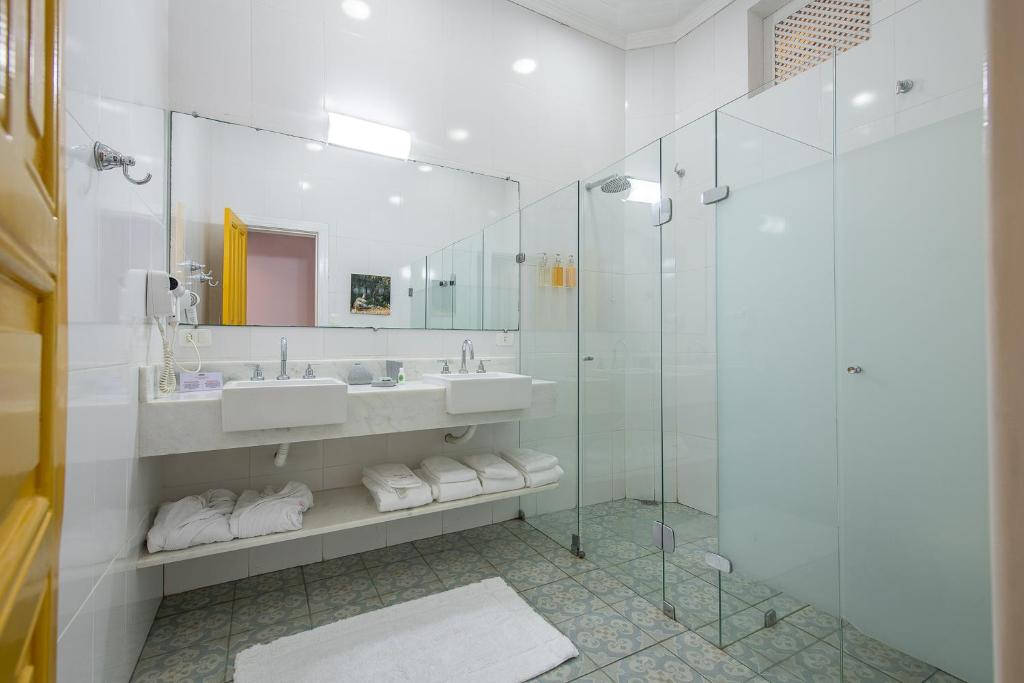 Koupelna v ubytování Sandi Hotel