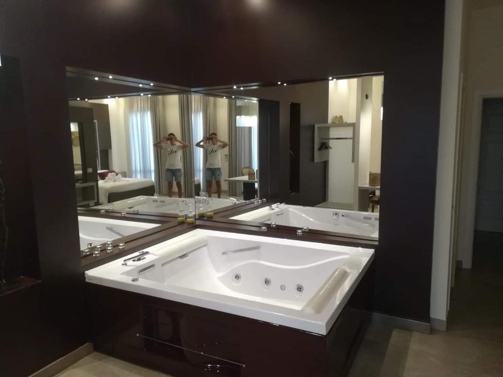 Koupelna v ubytování B&B Suite Paciotti