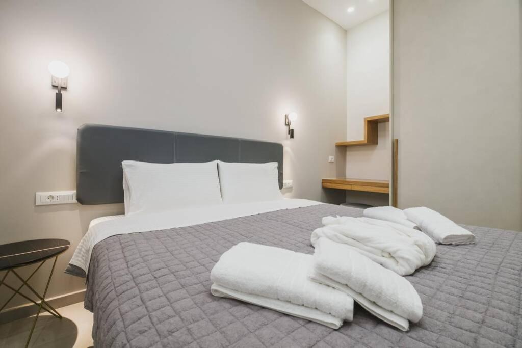 Peris 2 - Central Apt near Old Town - AC, Washer