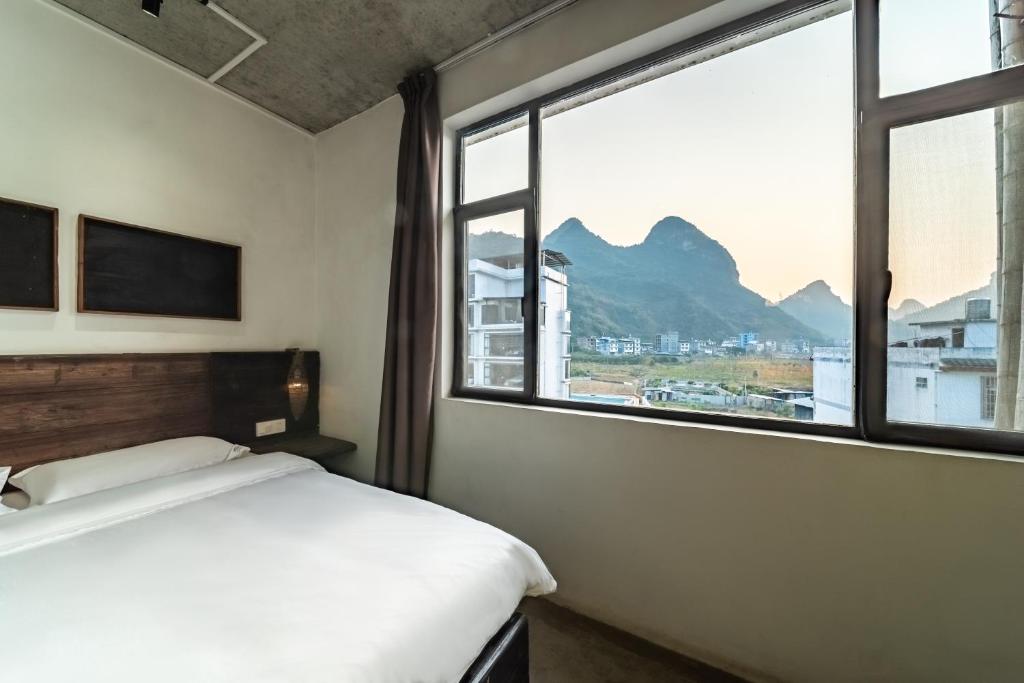 Yangshuo Sudder Street Guesthouse - Standard Double Room Without Balcony