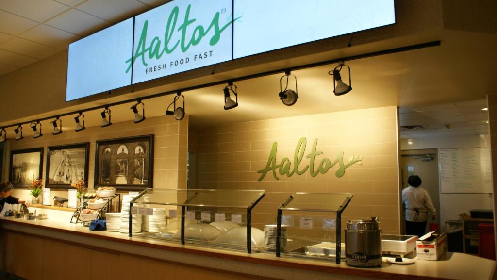 Canad Inns Destination Centre Windsor Park - Resim 10