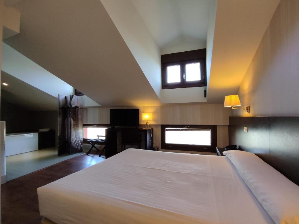 Hotel Puerta del Arco, Tudela de Duero – Updated 2023 Prices