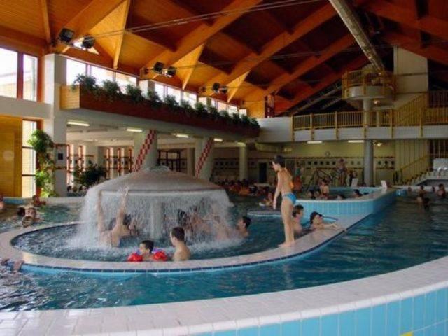 Bazén v ubytovaní Cedar Apartment 1 alebo v jeho blízkosti