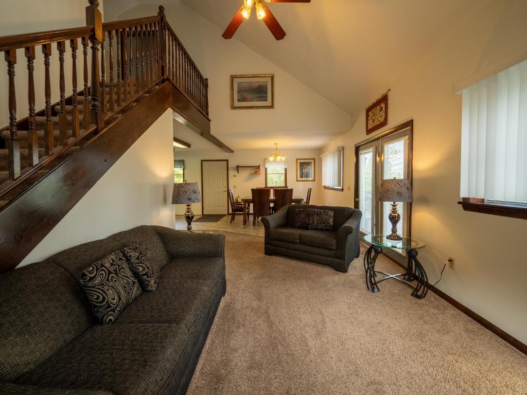 Lake 'N Pines Motel - Huis Met Drie Slaapkamers