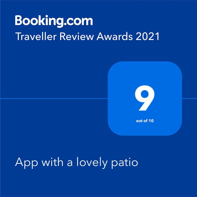 App with a lovely patio - Apartamento Con Vista Al Jardín