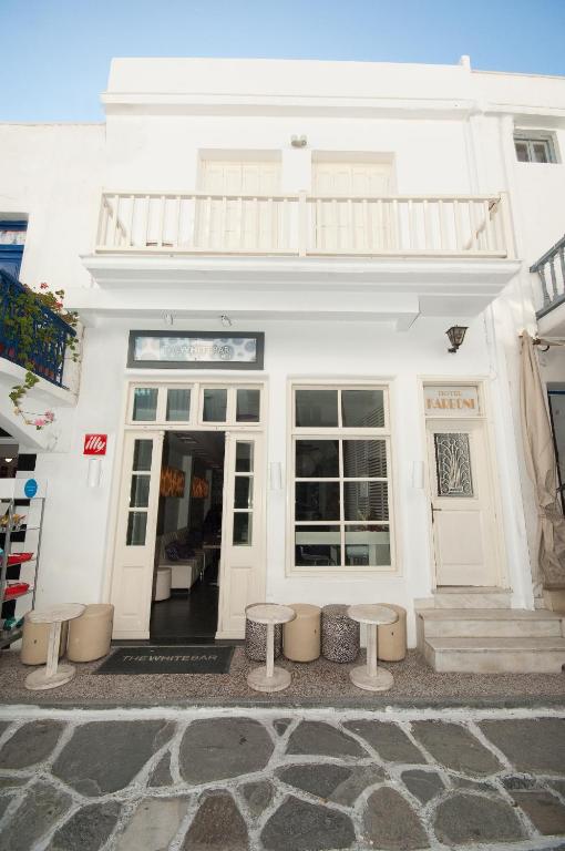 Exteriér nebo vchod ubytování Karboni Hotel