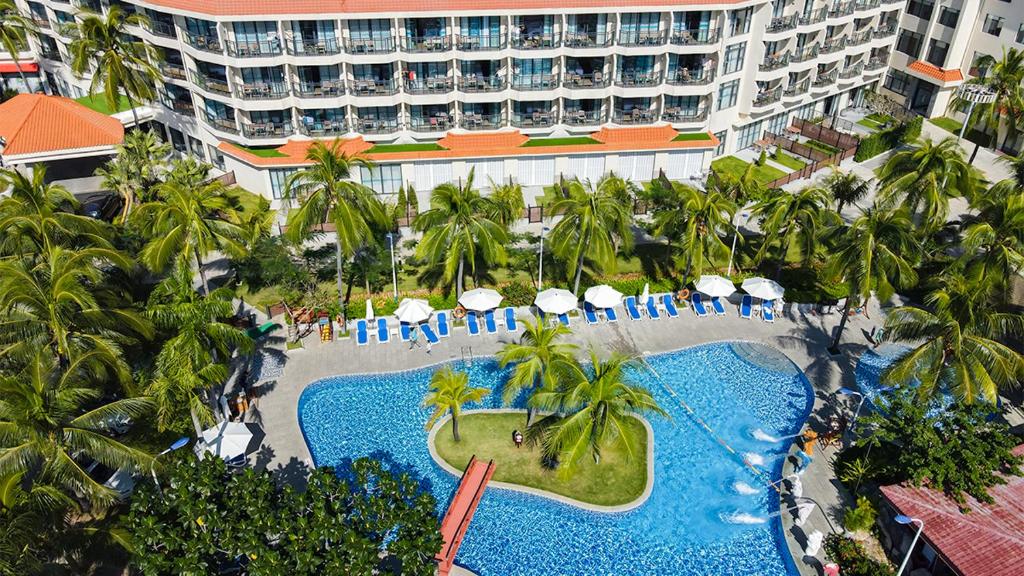 Бассейн в Sanya South China Hotel или поблизости