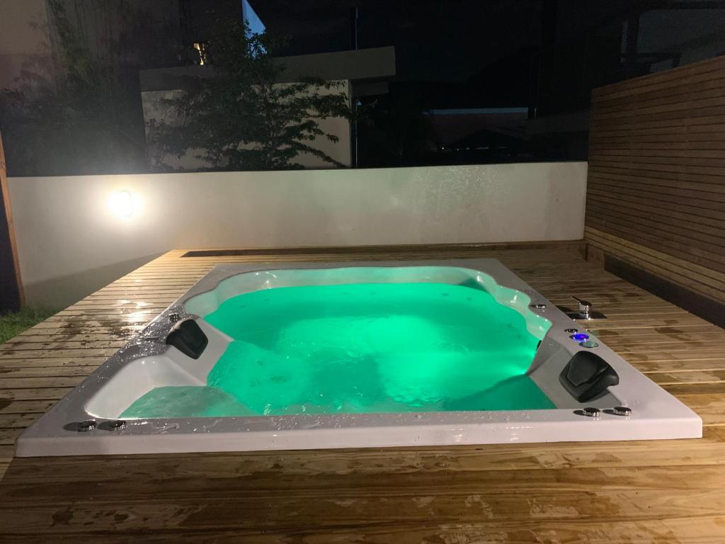  Linda Casa em Condomínio Fechado no Campeche