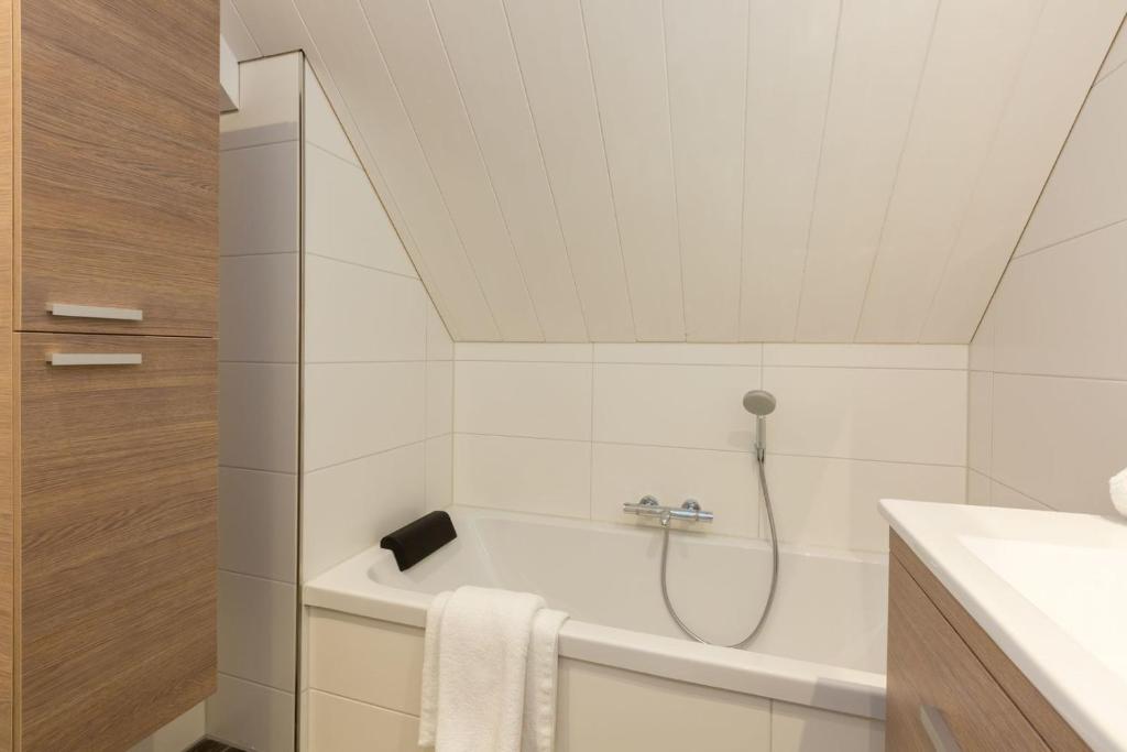 Koupelna v ubytování Vakantiewoning - Noordweg 56a Oostkapelle Comfort 4 personen