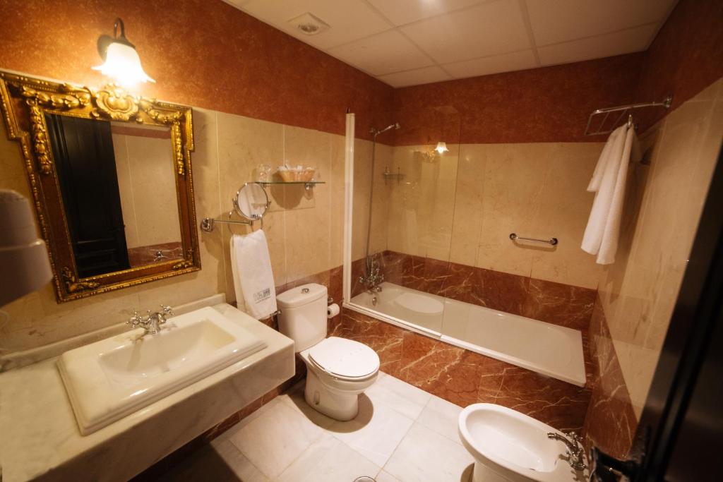 
Double Room with Extra Bed
