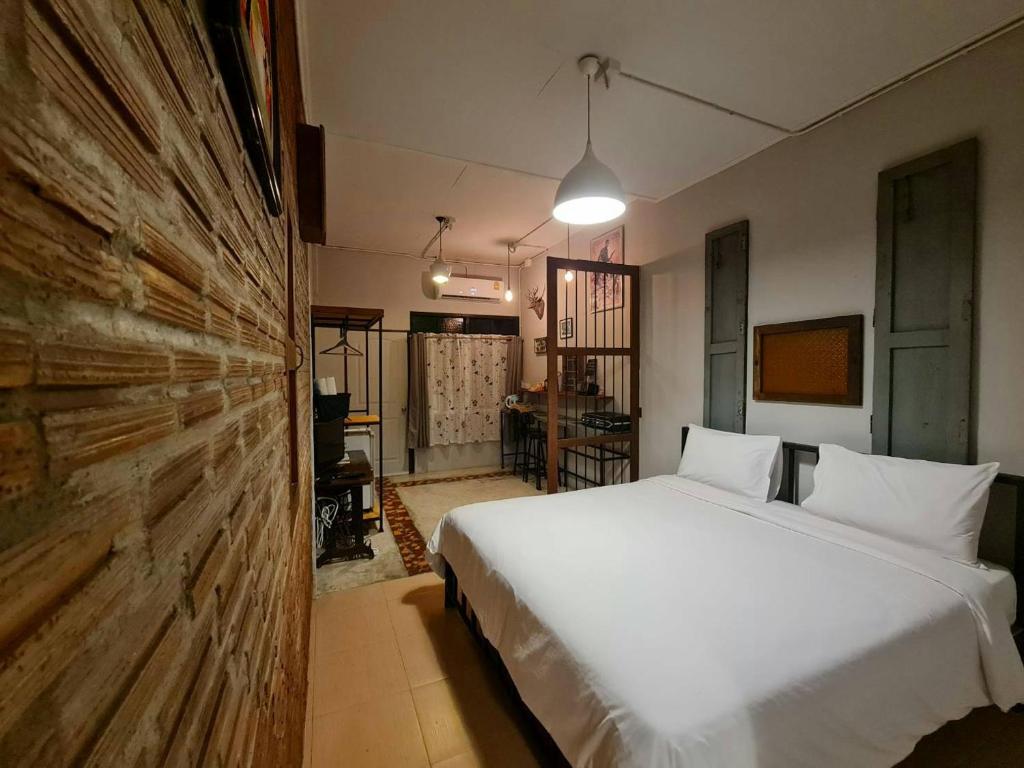 Baan Hotelier Resort - 12