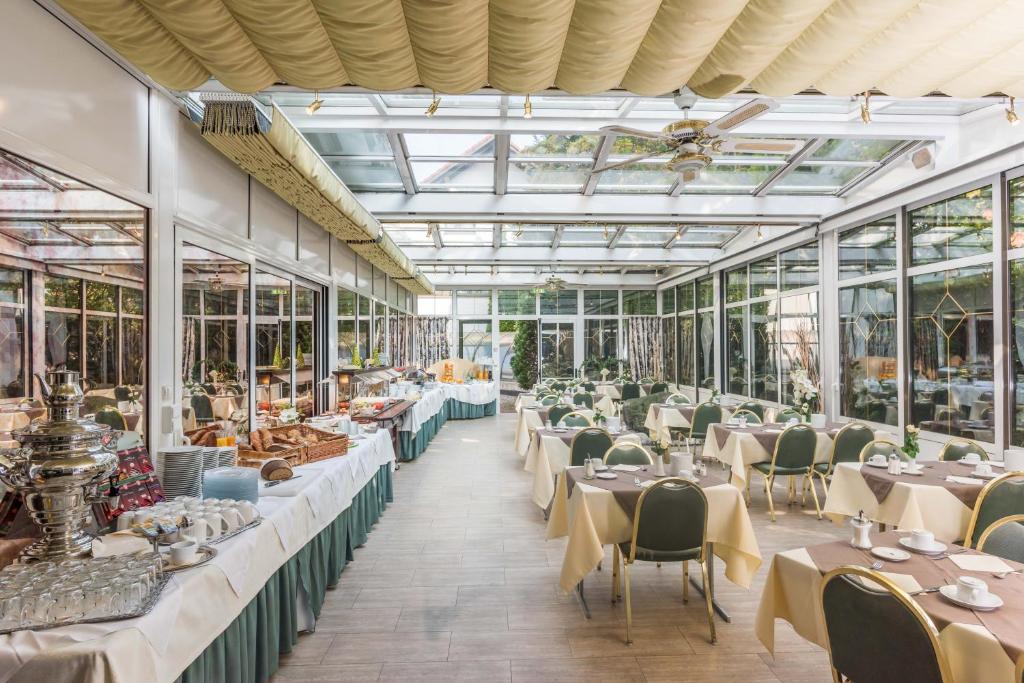 Restaurace v ubytování Hotel am Schlosspark