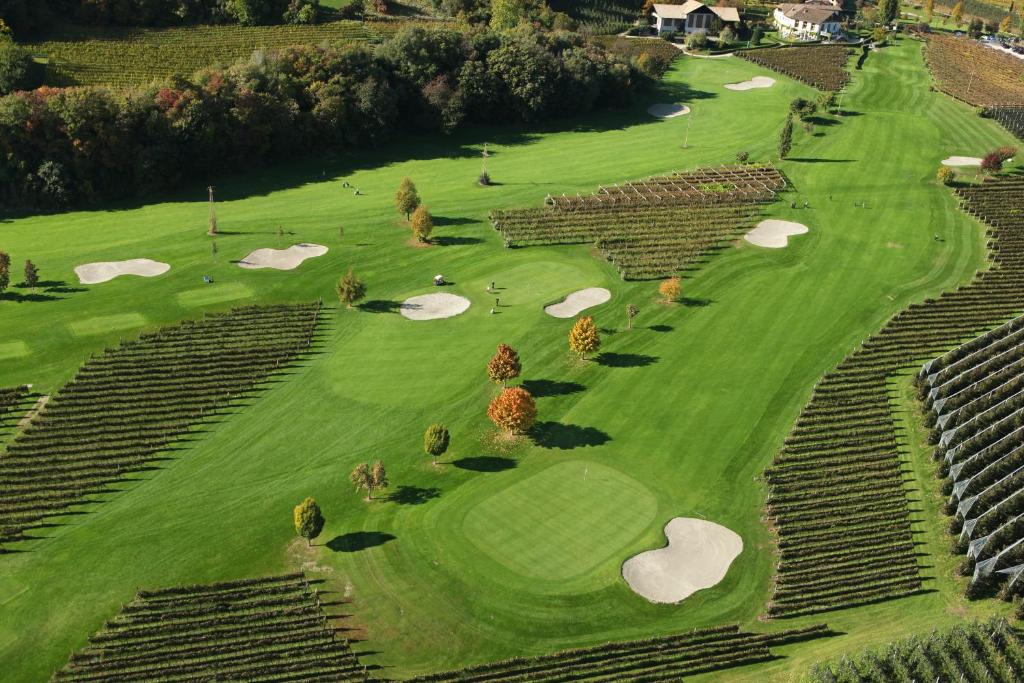 Golf v hotelu nebo okolí