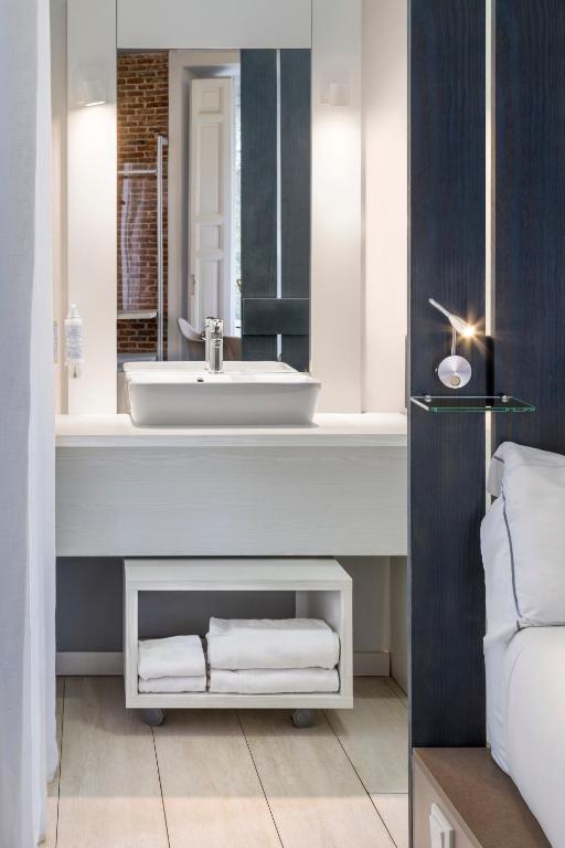 B&B HOTEL Madrid Centro Fuencarral 52 - Resim 37