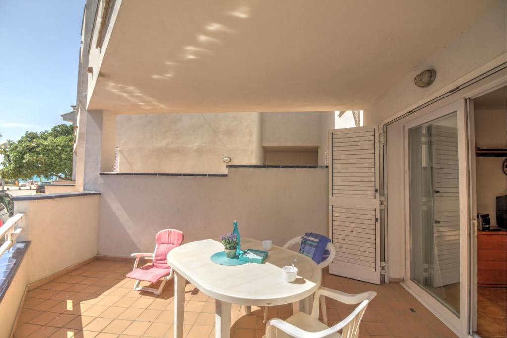 Kuchyňa alebo kuchynka v ubytovaní Global Immo 3278 PLATJA