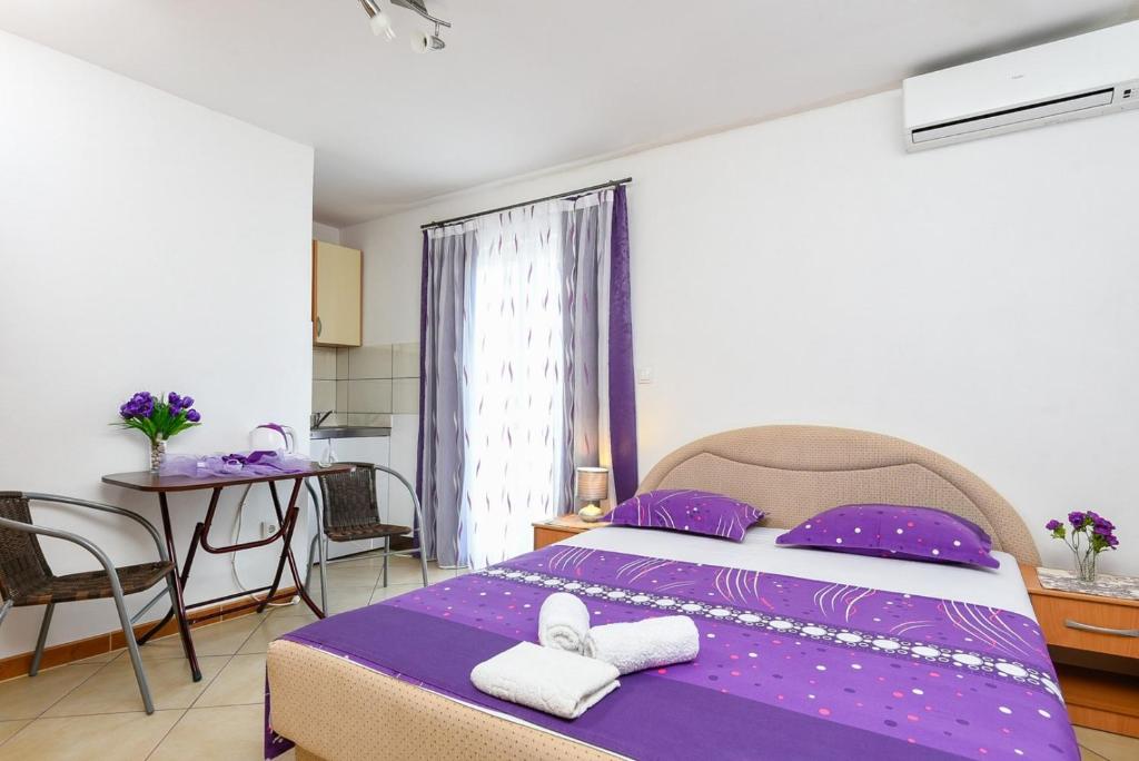 Posteľ alebo postele v izbe v ubytovaní Villa Vrebac Badem on the Peljesac peninsula