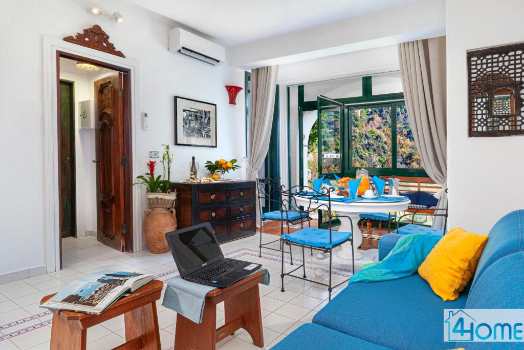 Posezení v ubytování Estate4home - RELAXING POSITANO