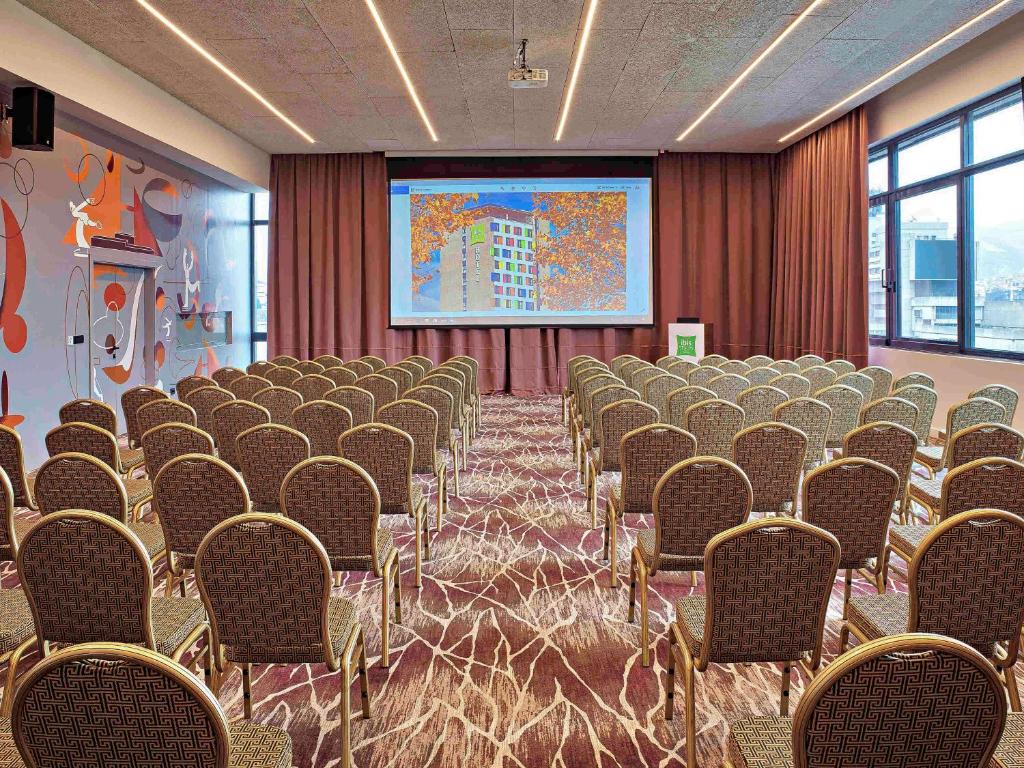 Ärikülastajate ala ja/või konverentsiruum majutusasutuses ibis Styles Sarajevo