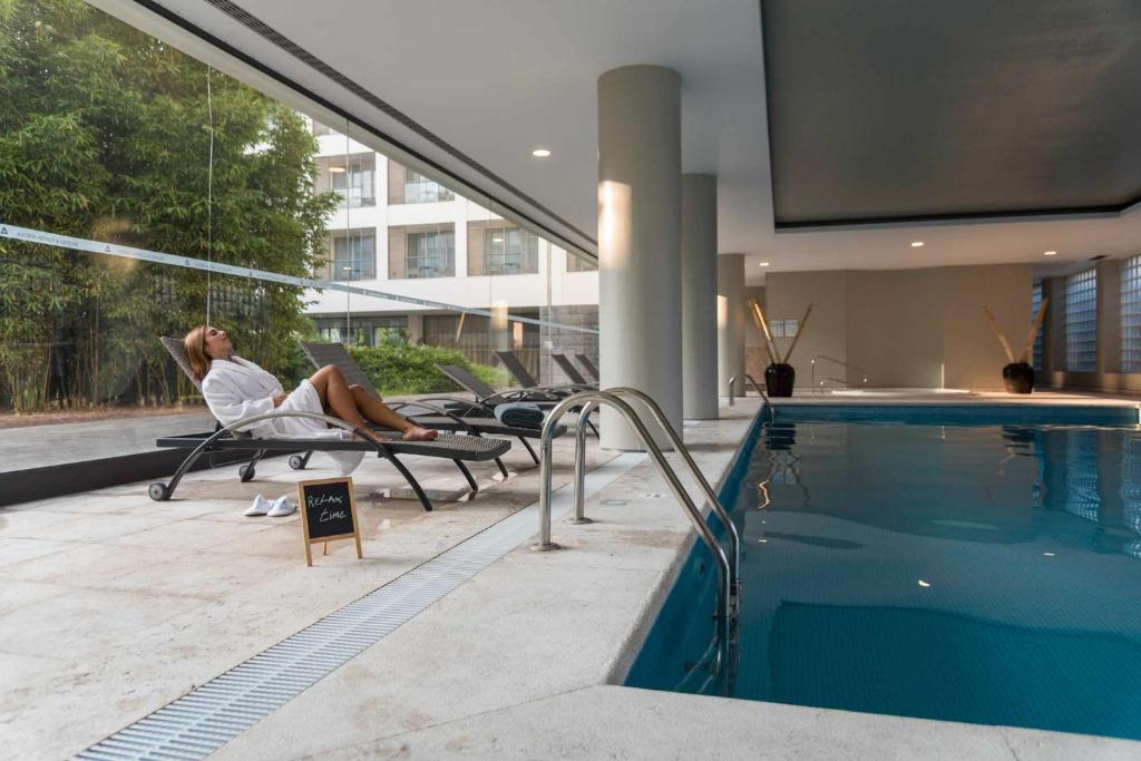 Bazén v ubytování Azoris Royal Garden – Leisure & Conference Hotel nebo v jeho okolí
