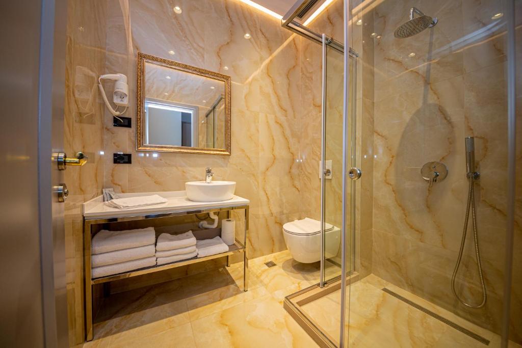City Center Hotel - Image 3