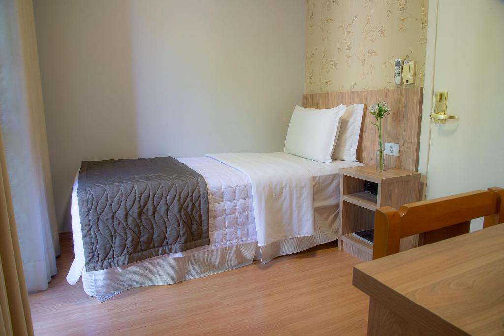  Hotel Rafain Centro