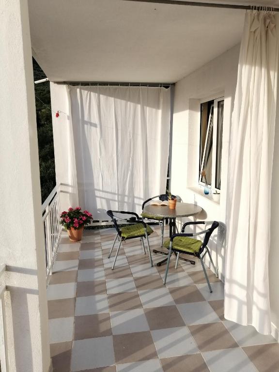 Balkón alebo terasa v ubytovaní Villa Dražana