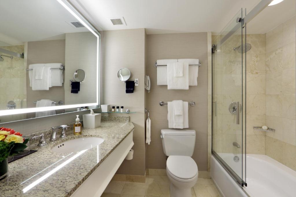 Seaport Hotel® Boston - Deluxe King Room