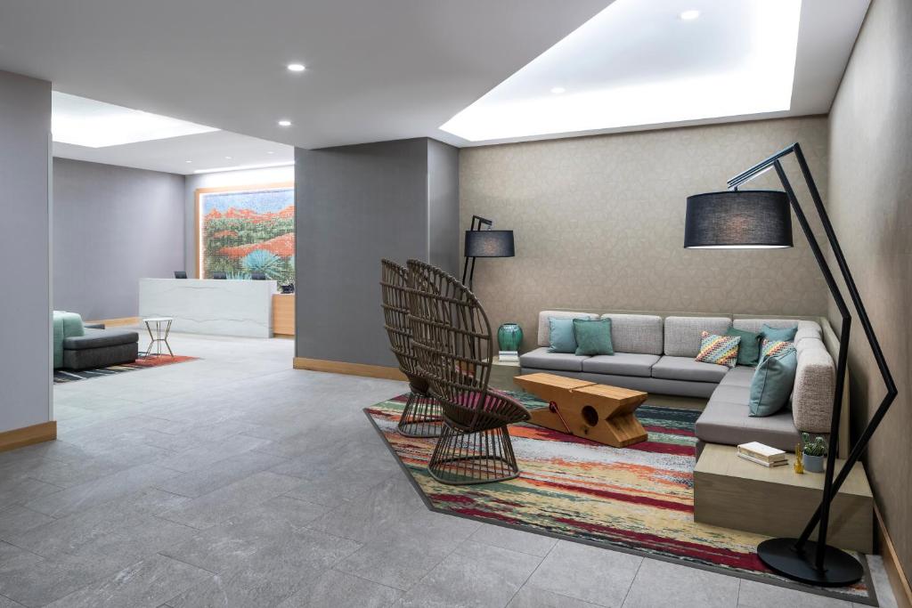 Posezení v ubytování Hyatt Place Tempe Phoenix University