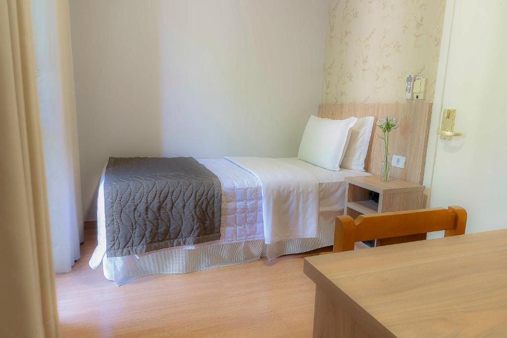  Hotel Rafain Centro