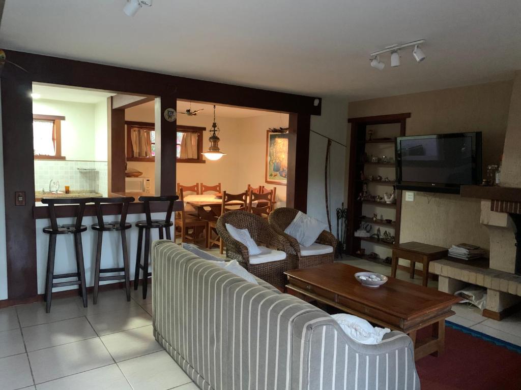  Linda Casa! Aconchegante e com ótima localização