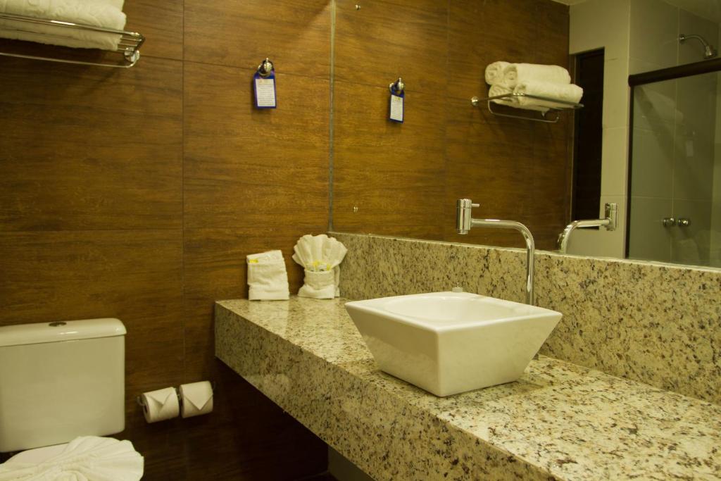  Hotel Canarius de Gravatá
