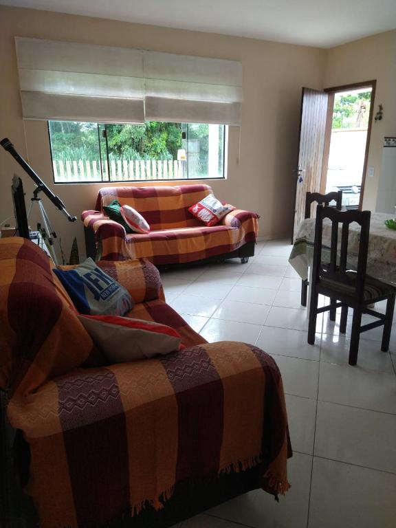  Casa de praia rústica para ficar bem de boa!